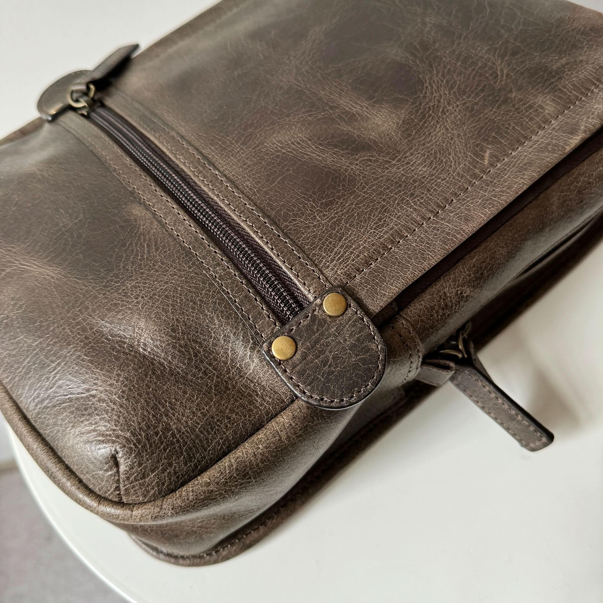 Full-Grain Crazy Horse Leather Sling Bag for Men – Rugged Travel Crossbody Bag