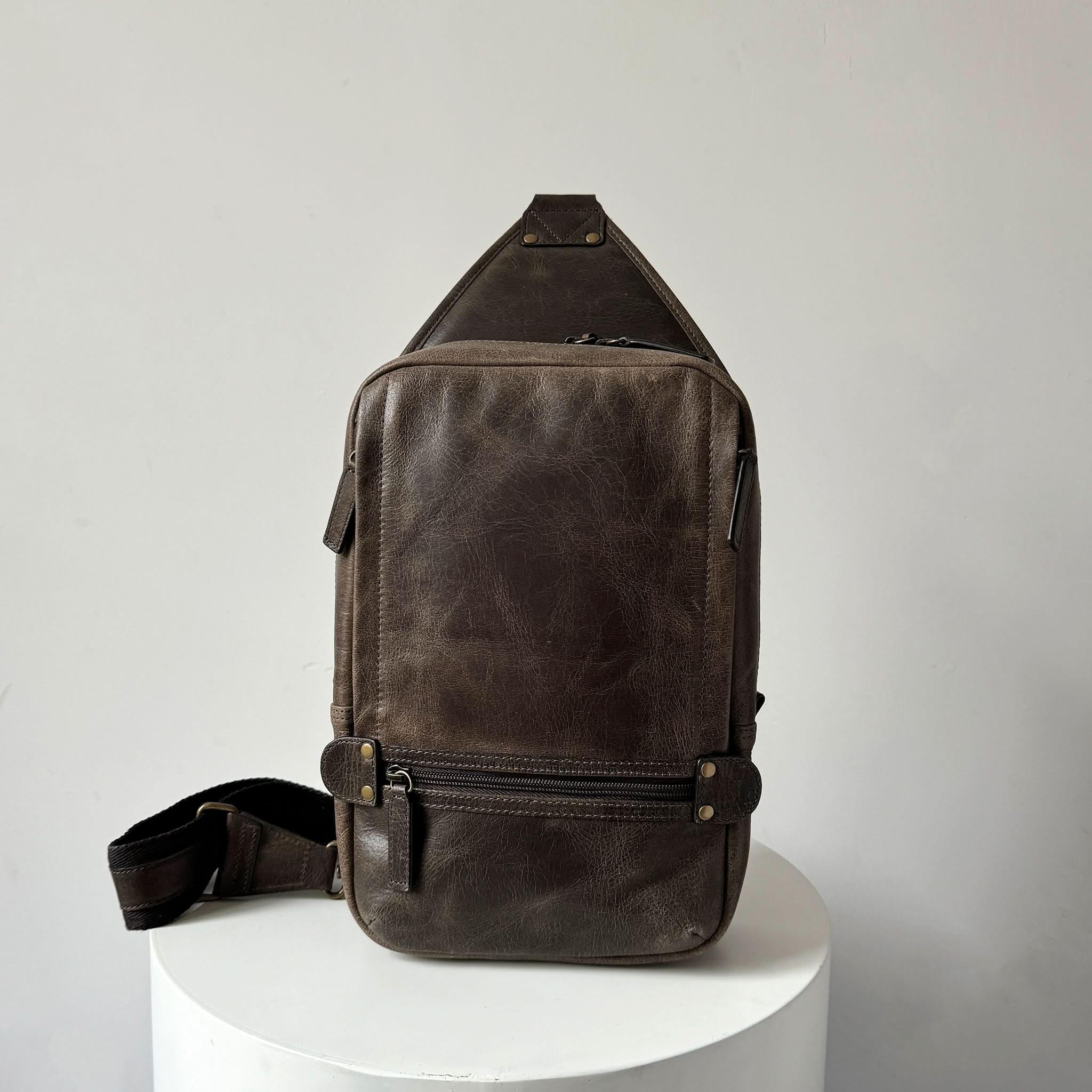 Full-Grain Crazy Horse Leather Sling Bag for Men – Rugged Travel Crossbody Bag